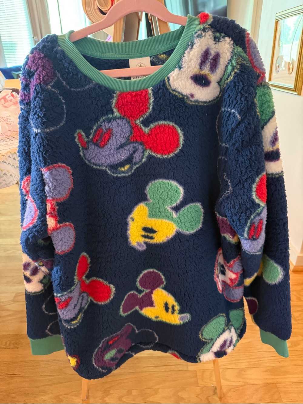 Disney Mickey Mouse Sherpa Teddy Fleece Sweatshirt Women’s Small Cozy